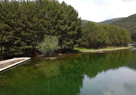 Vista general de la presa de El Tejo, en El Espinar.