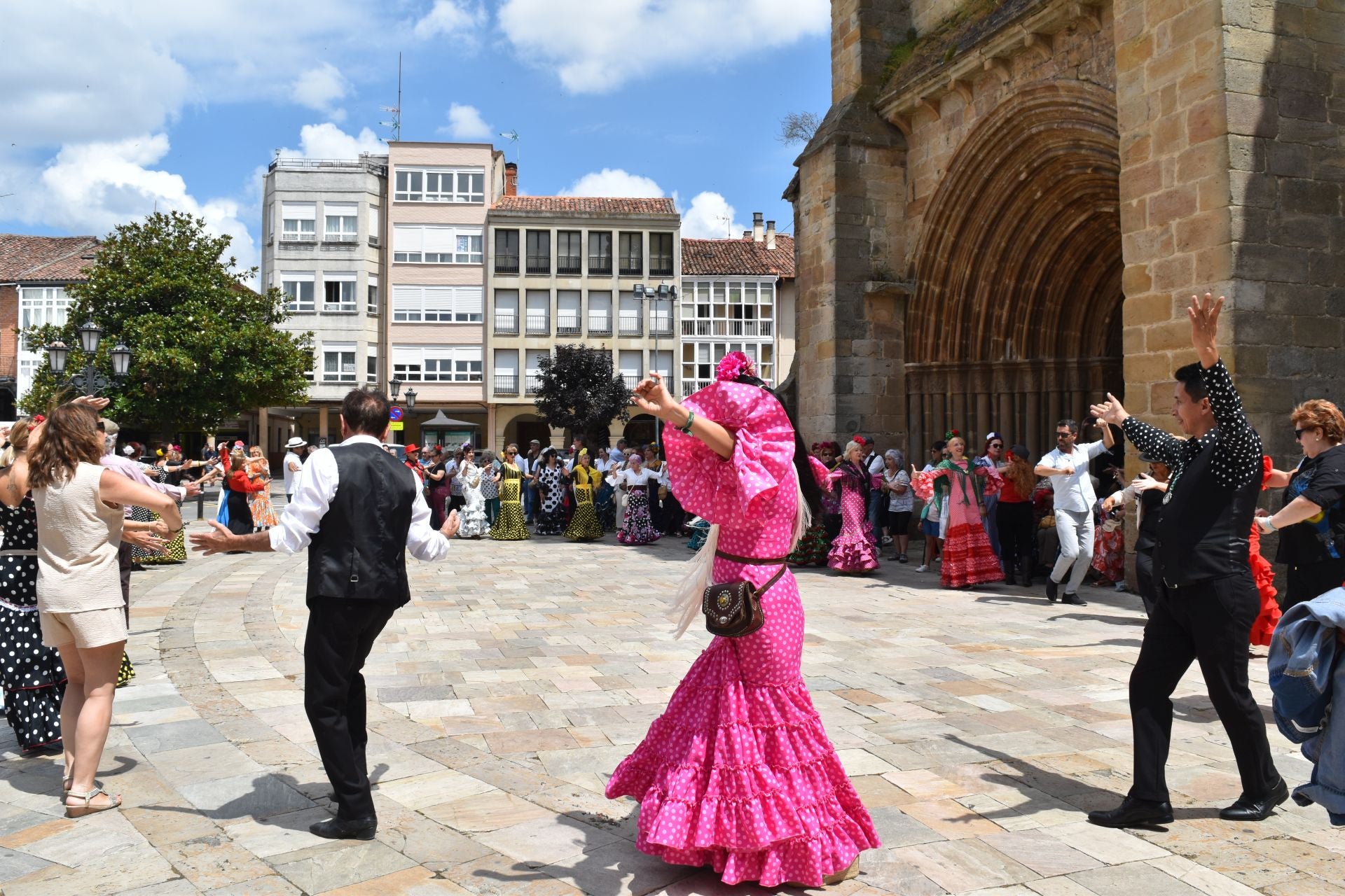 Aguilar funde la feria gastronómica con las sevillanas