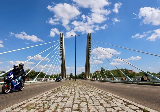 El puente de Hispanoamérica, donde se intervendrá dos meses.