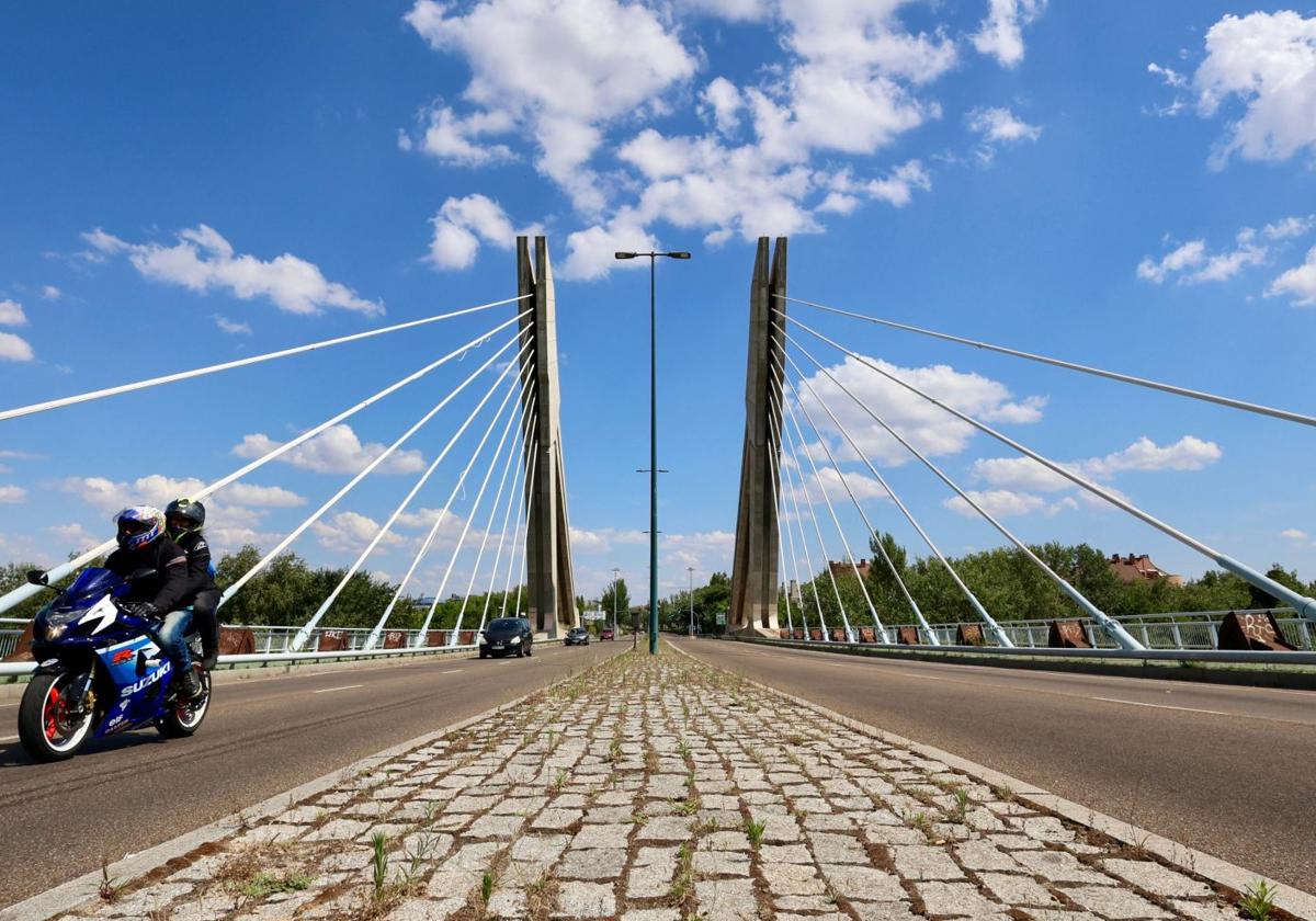 El puente de Hispanoamérica, donde se intervendrá dos meses.