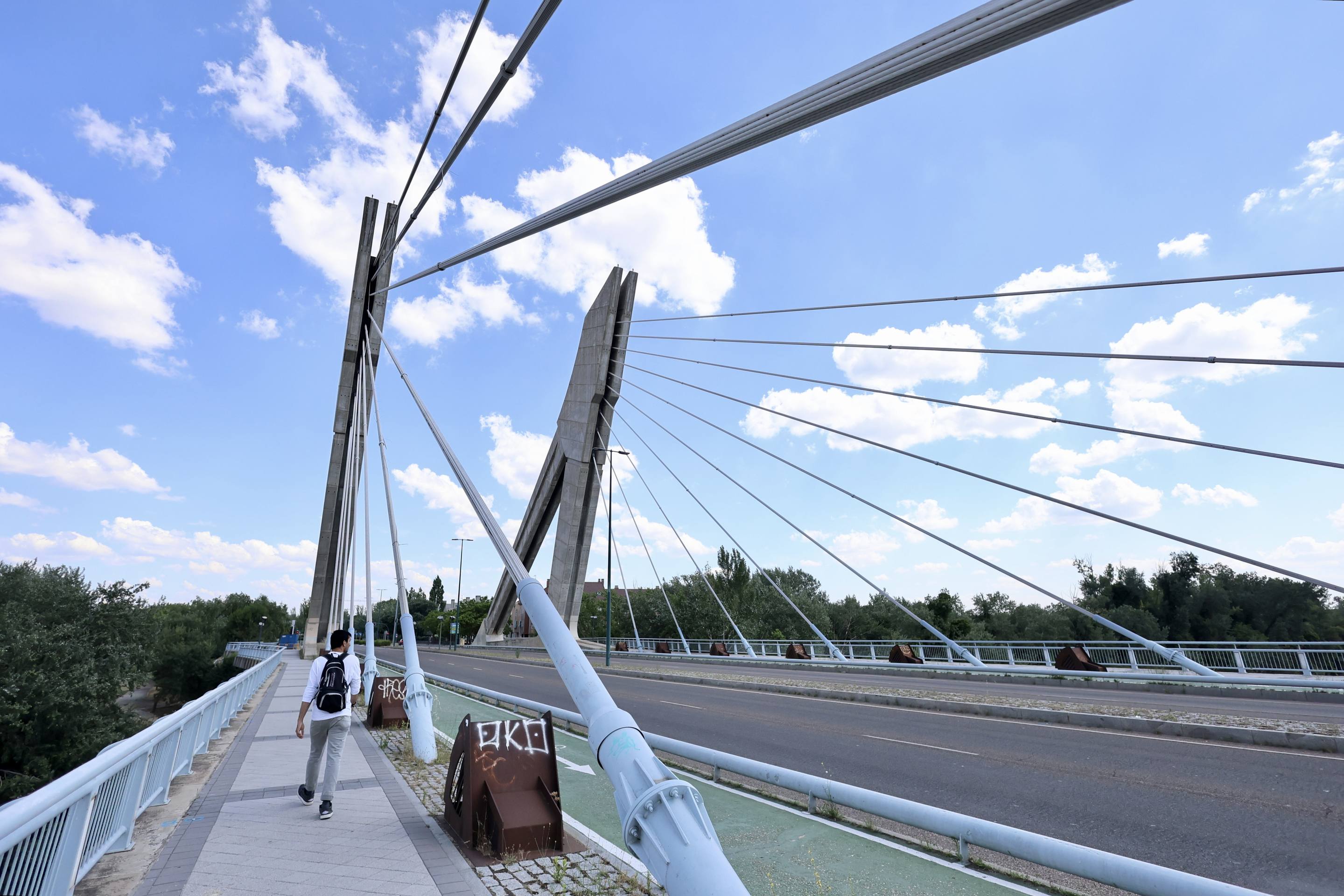 El estado del puente de Hispanoamérica de Valladolid, en imágenes