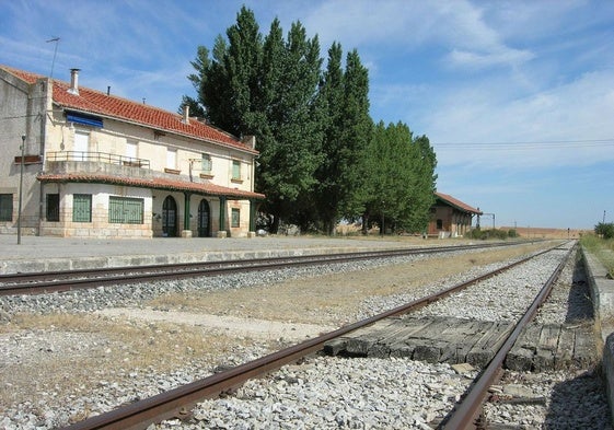 Una de las estaciones en la provincia de Segovia de la línea entre Madrid y Aranda de Duero.