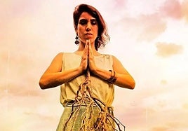 Luvi Torres en una canción.