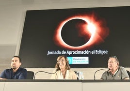 Reunión de la Diputación de Palencia y la Agrupación Astronómica con alcaldes de la provincia.