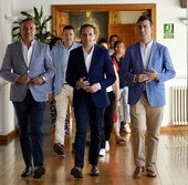El presidente de la Diputación, Conrado Íscar (centro), este miércoles acompañado por su equipo para hacer balance de los dos primeros años de mandato.