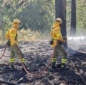 Incendio forestal en La Granja de San Ildefonso, este martes.