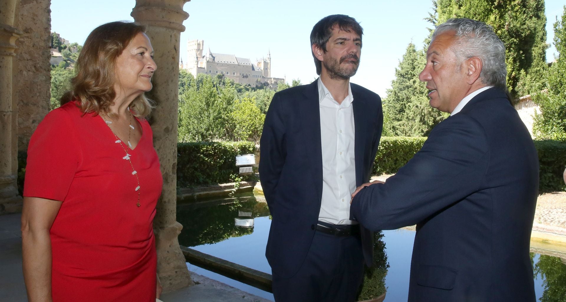 La visita del ministro Ernest Urtasun al Monasterio del Parral, en imágenes
