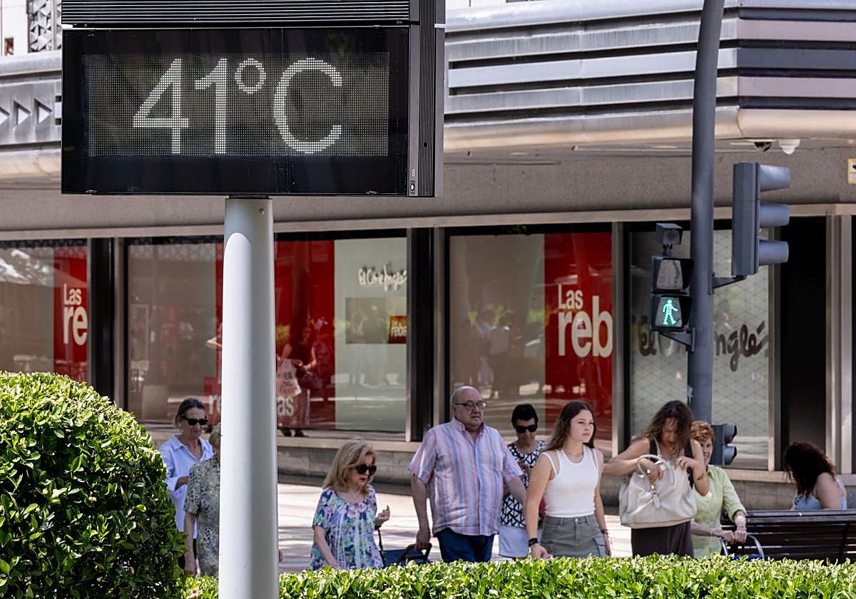 Imagen de archivo de un termómetro en Valladolid.