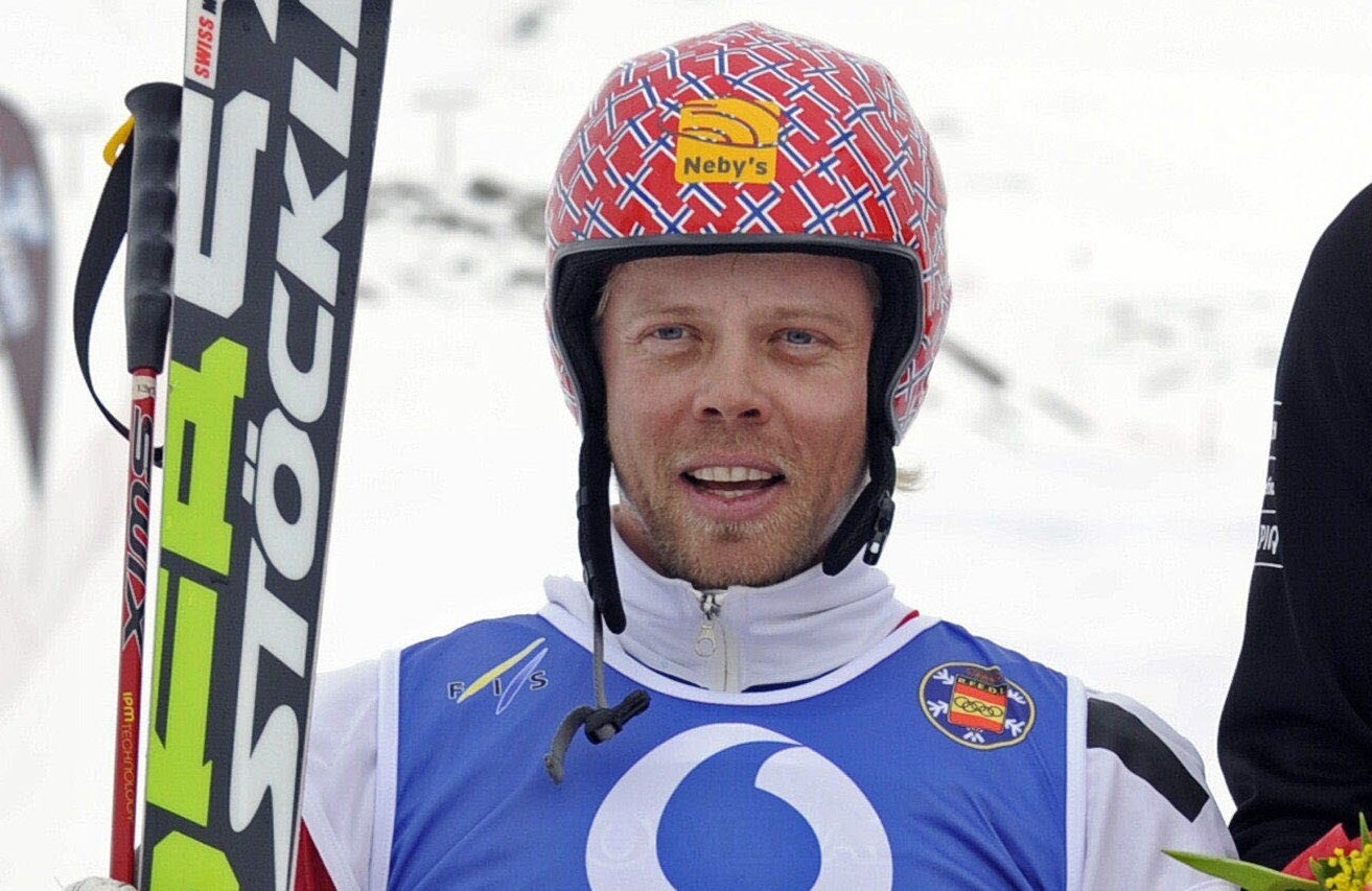 Audun Groenvold en el podio de la modalidad de esquí de cross en Sierra Nevada, 2010.