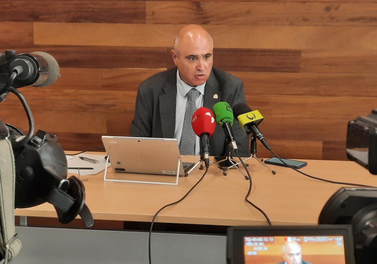 El subdelegado de Gobierno, Jacinto Canales, en Medina del Campo.