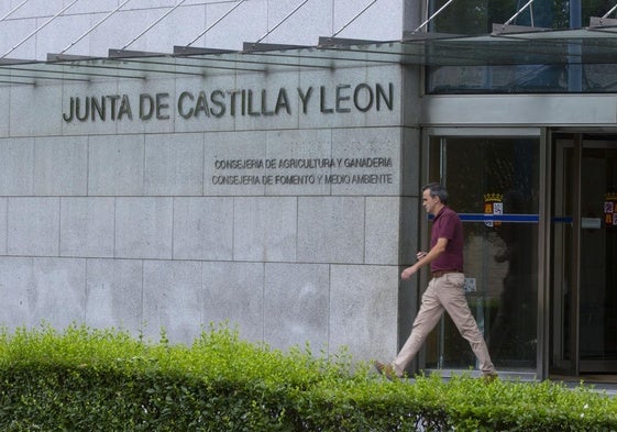 Sede de la consejeria de Fomento y Medio Ambiente y de la consejeria de Agricultura y Ganadería de la Junta de Castilla y León en Valladolid.