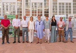 La presidenta de la Diputación, con los representantes de los Grupos de Acción Local.
