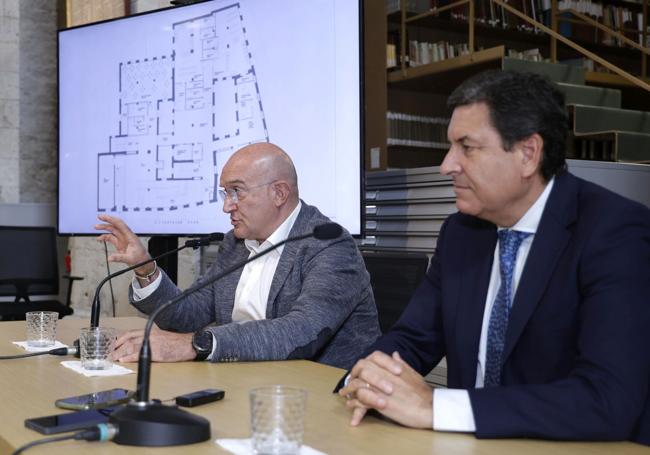 Jesús Julio Carnero y Carlos Fernández Carriedo, durante la presentación del proyecto.