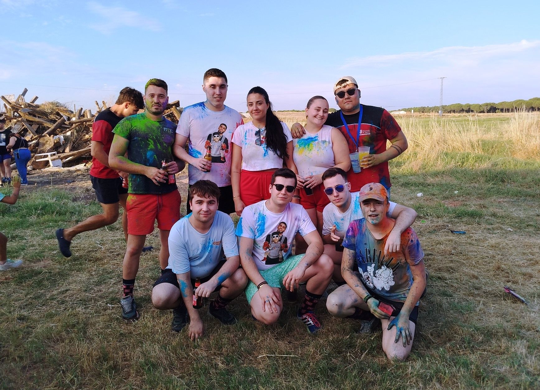 Los jóvenes celebran las fiestas de Santa Librada.