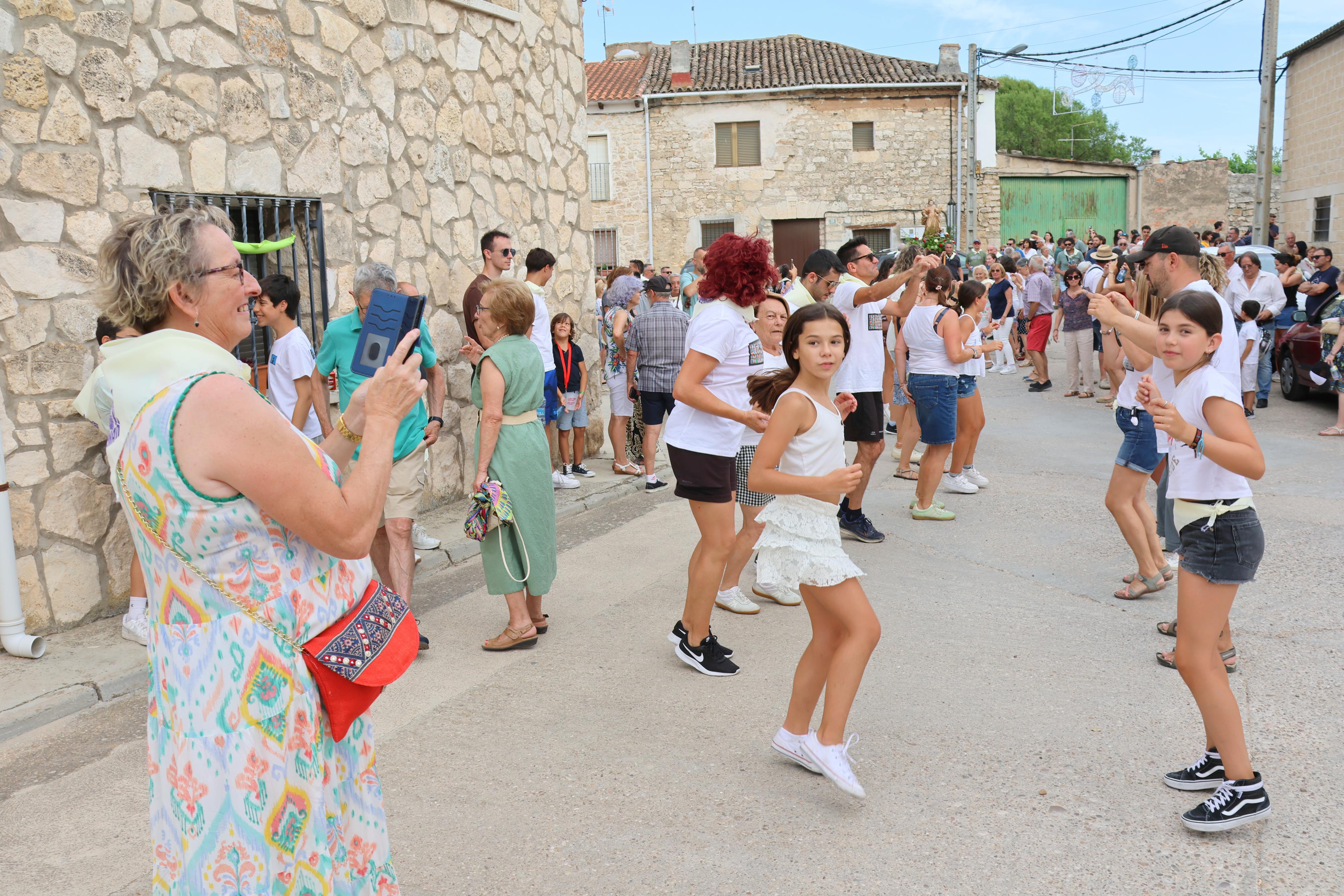 Villahán danza a Santa Marina