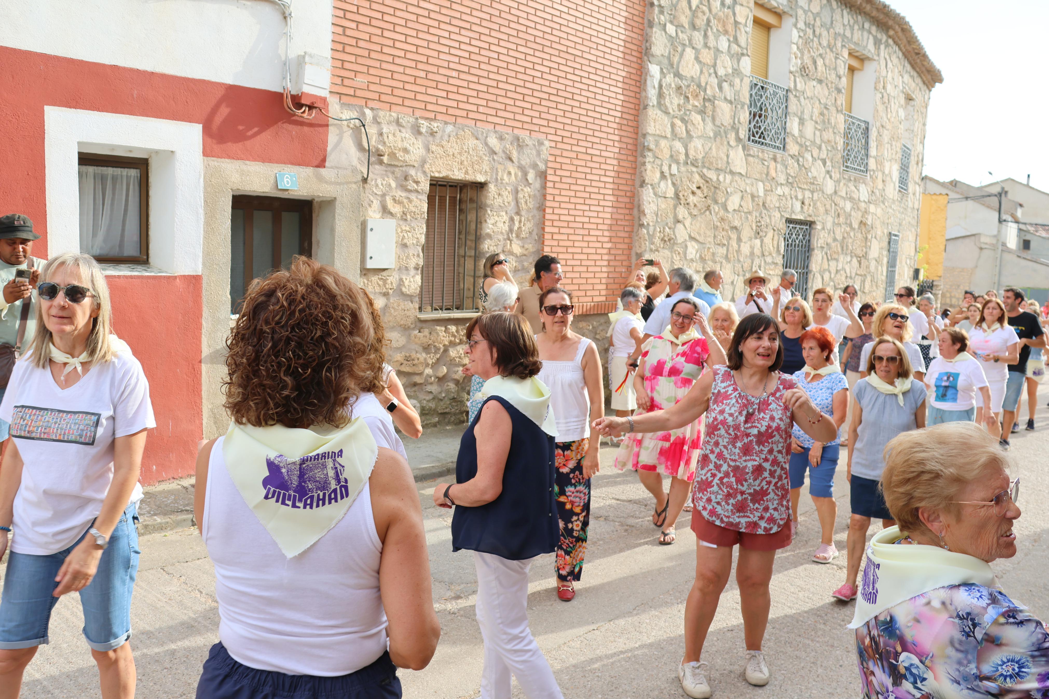 Villahán danza a Santa Marina