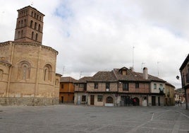 El Ayuntamiento renovará las redes de abastecimiento en la plaza de San Lorenzo.