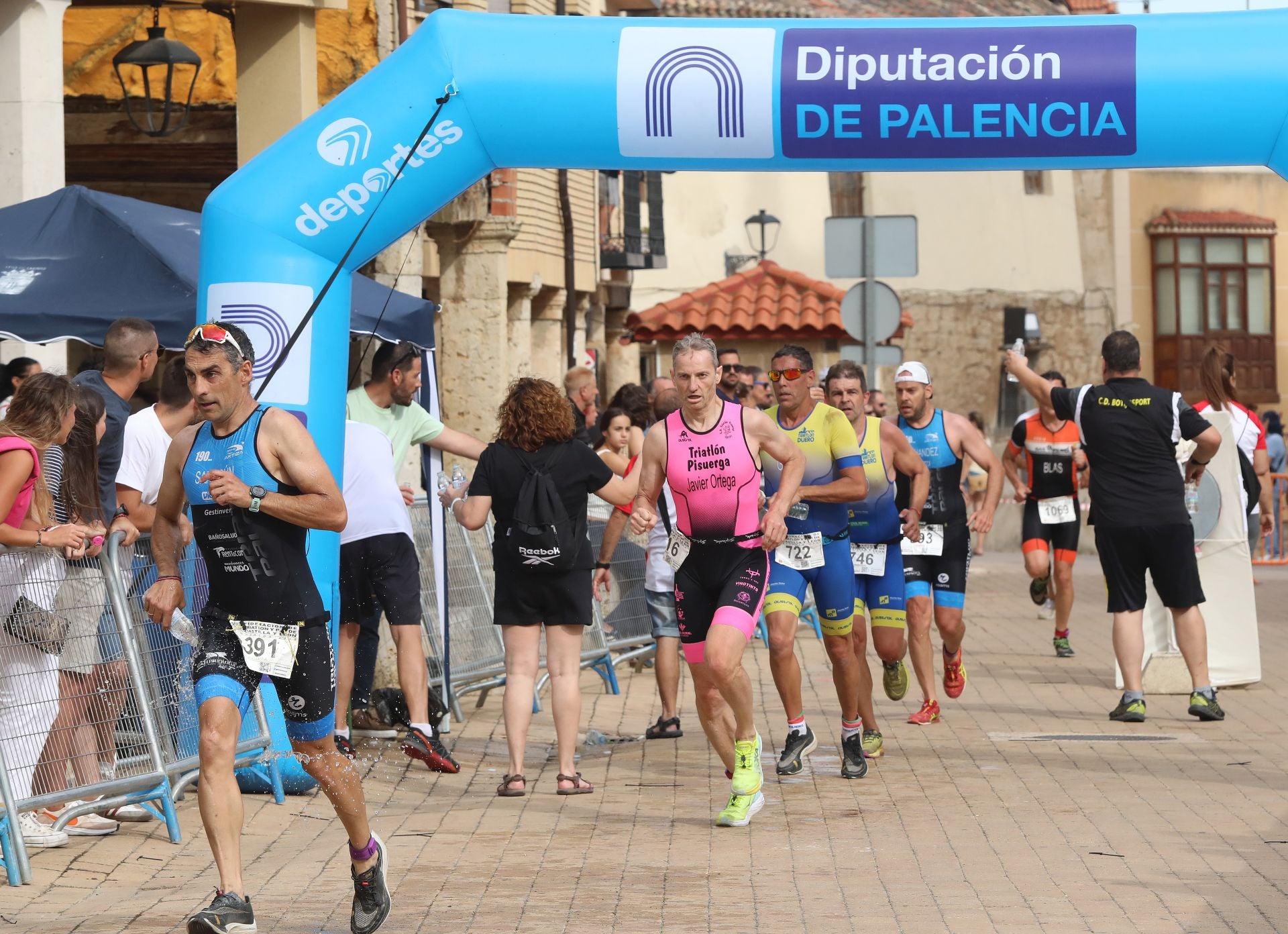Dueñas, tercera parada del Triatlón Diputación de Palencia