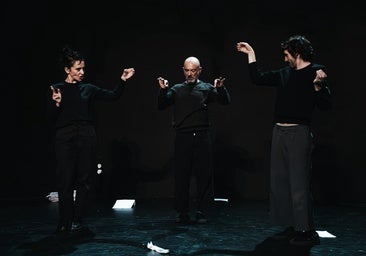 La compañía portuguesa Chapitô satiriza al rey Lear en Olmedo Clásico