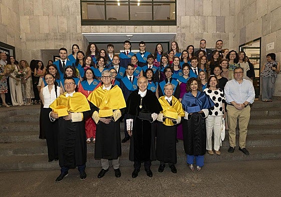 La Universidad de Valladolid gradúa a su primera promoción de biomédicos