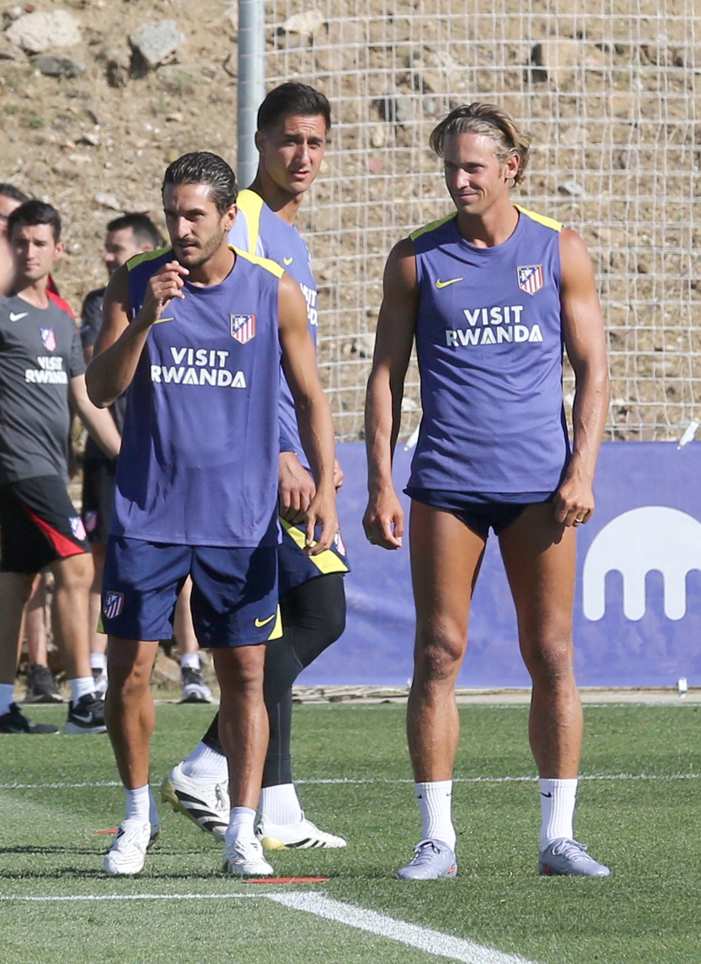 Fotos del primer entrenamiento del Atlético de Madrid en Los Ángeles de San Rafael