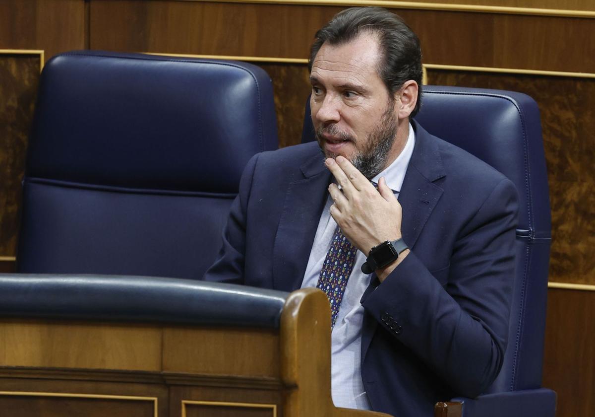 El ministro de Transportes, Óscar Puente, el martes en el pleno del Congreso.