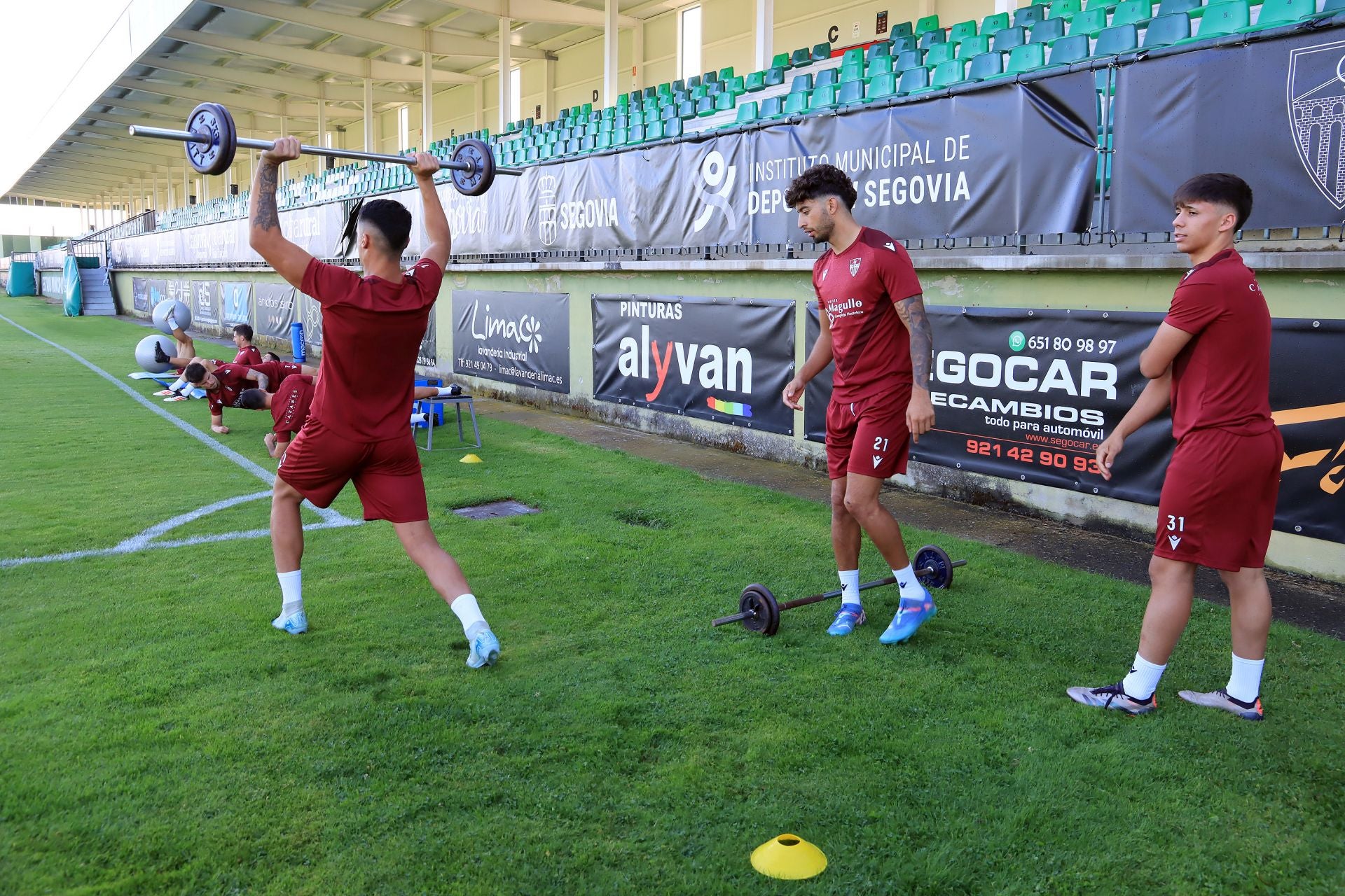 Fotos del primer entrenamiento de la Gimnástica Segoviana