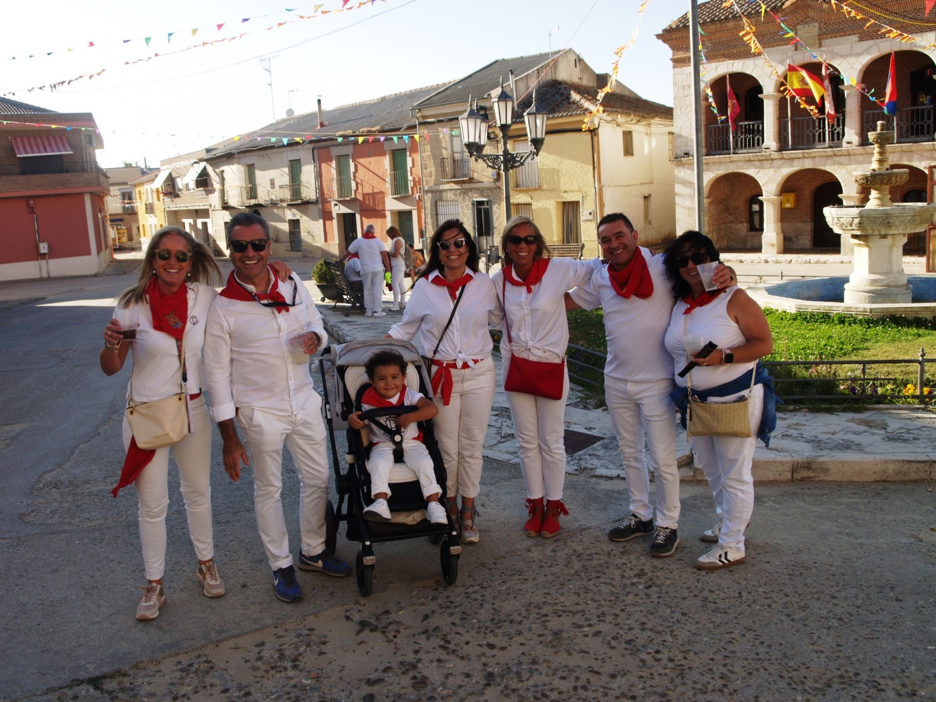 Los vecinos celebran las fiestas en honor a Santiago Apóstol.