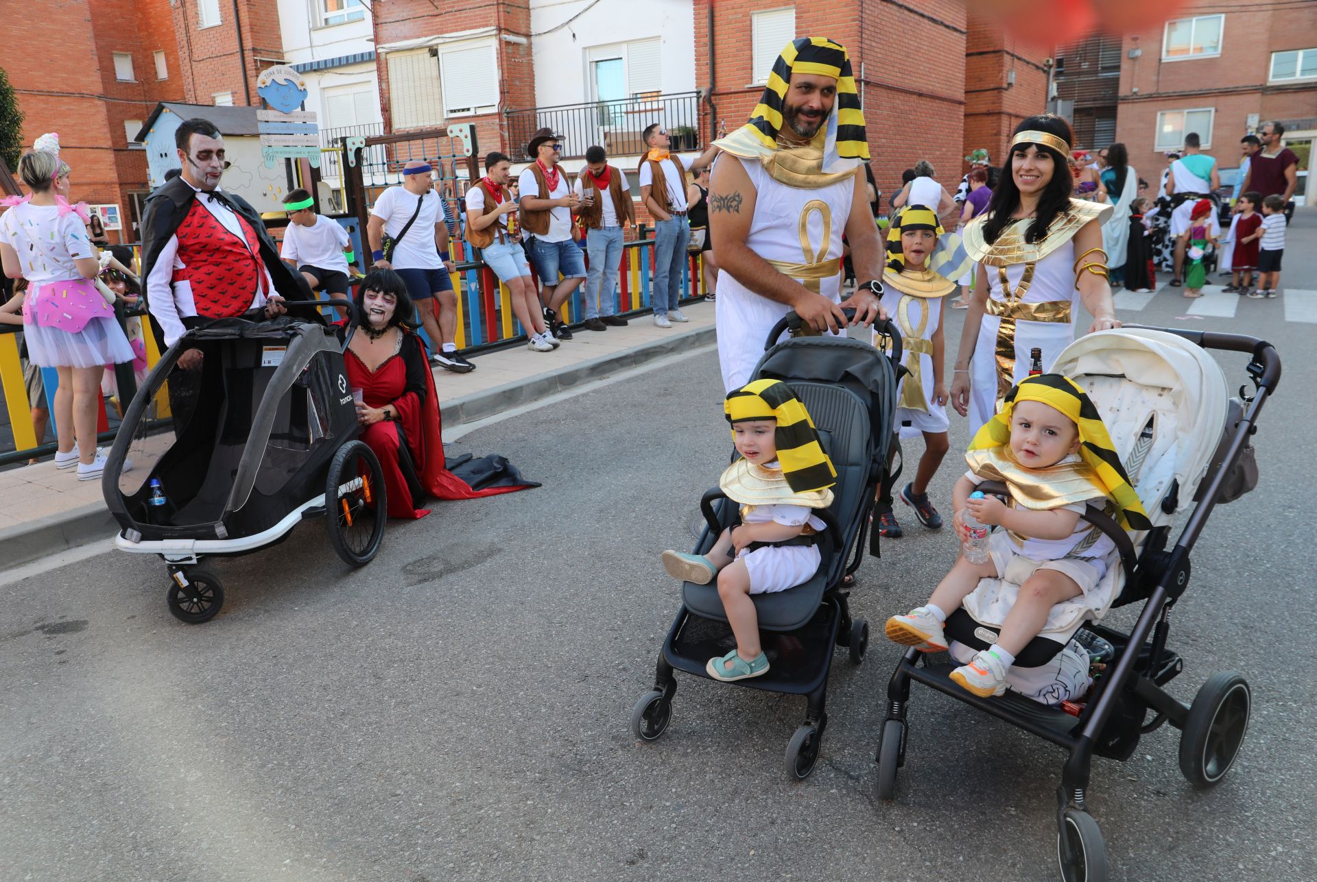 Dueñas se vuelca con su Carnaval de Verano