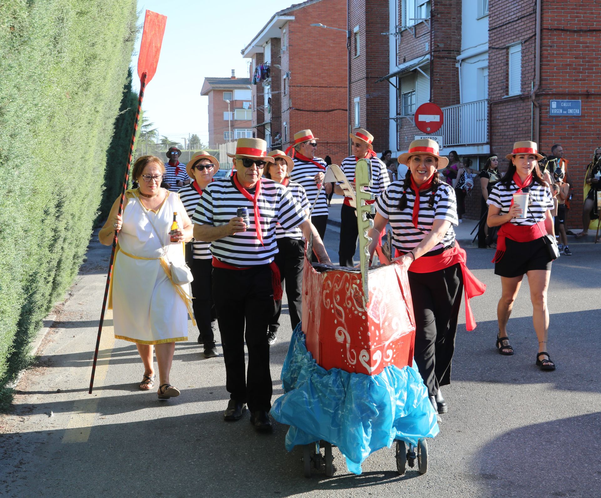Dueñas se vuelca con su Carnaval de Verano