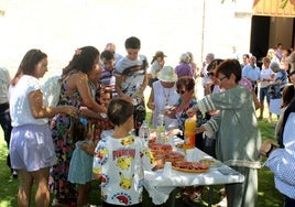 Celebración del día de los abuelos en Torquemada.