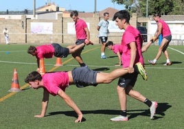 Chuchi Jorques dirige el primer entrenamiento de la pretemporada del Palencia Cristo