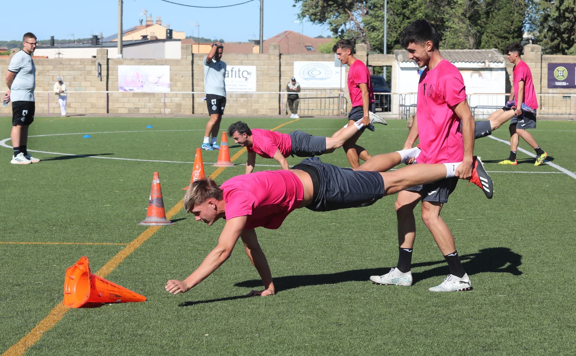 Chuchi Jorques dirige el primer entrenamiento de la pretemporada del Palencia Cristo