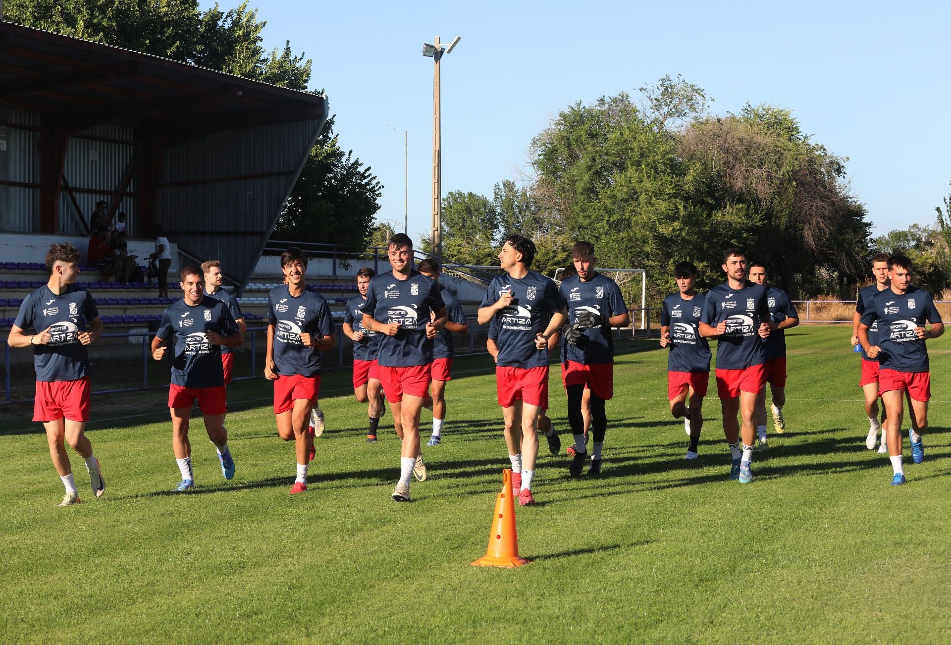 El balón vuelve a rodar en el Mariano Haro