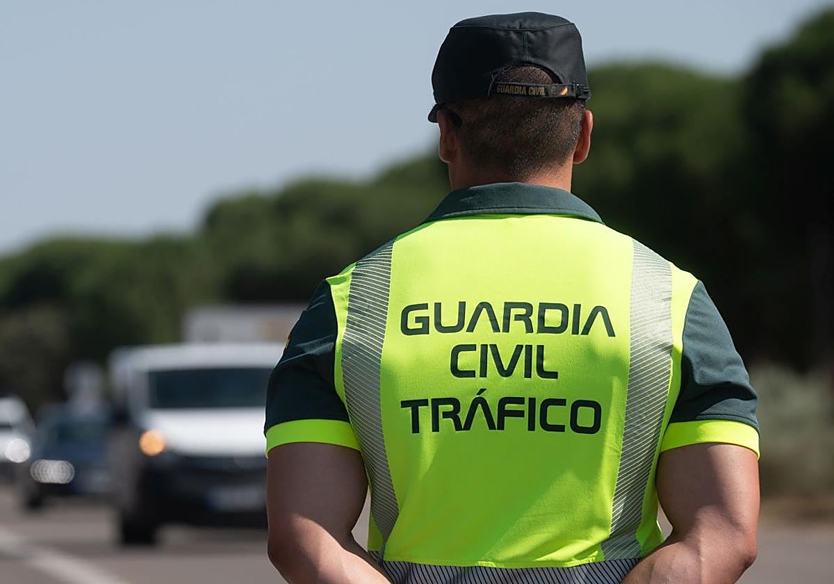 Imagen de archivo de un agente de la Guardia Civil de Tráfico.