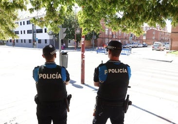 El Ayuntamiento inicia el cambio de modelo de la policía de barrio con 26 agentes menos a pie