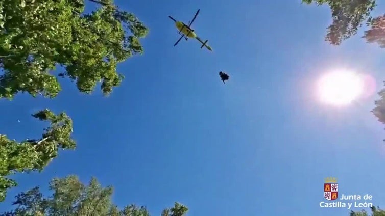 El helicóptero del 112 Castilla y León rescata a un herido en Boecillo