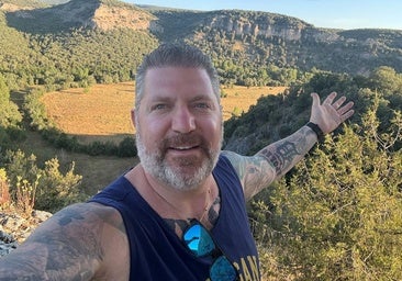 El influencer estadounidense Larry Shy en Burgos: «Bajad los impuestos y repartid morcilla gratis»