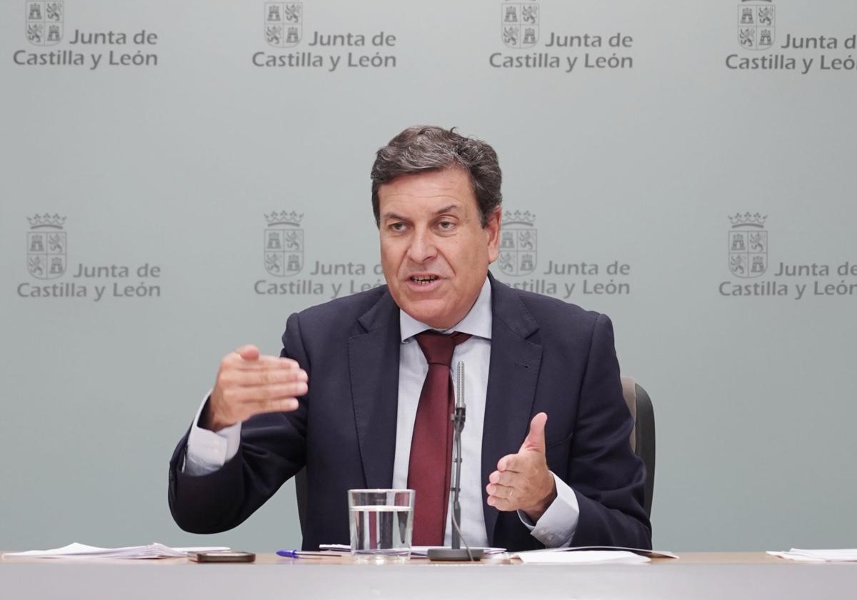 Carlos Fernández Carriedo, en rueda de prensa posterior al Consejo de Gobierno.