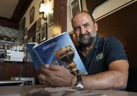 José Miguel Ortega, con su novela.