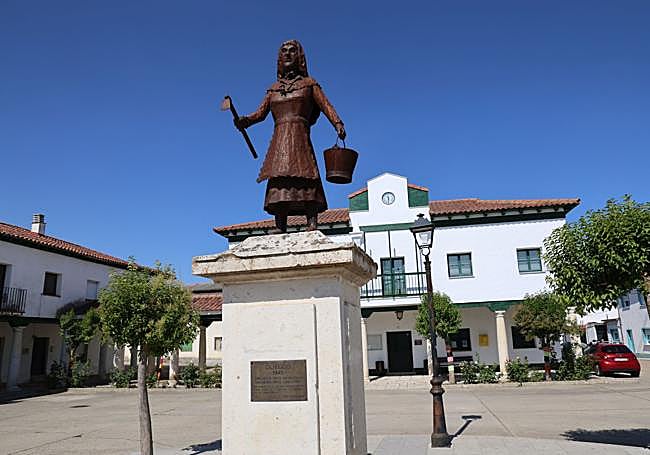 Homenaje a la mujer de Foncastín y Oliegos