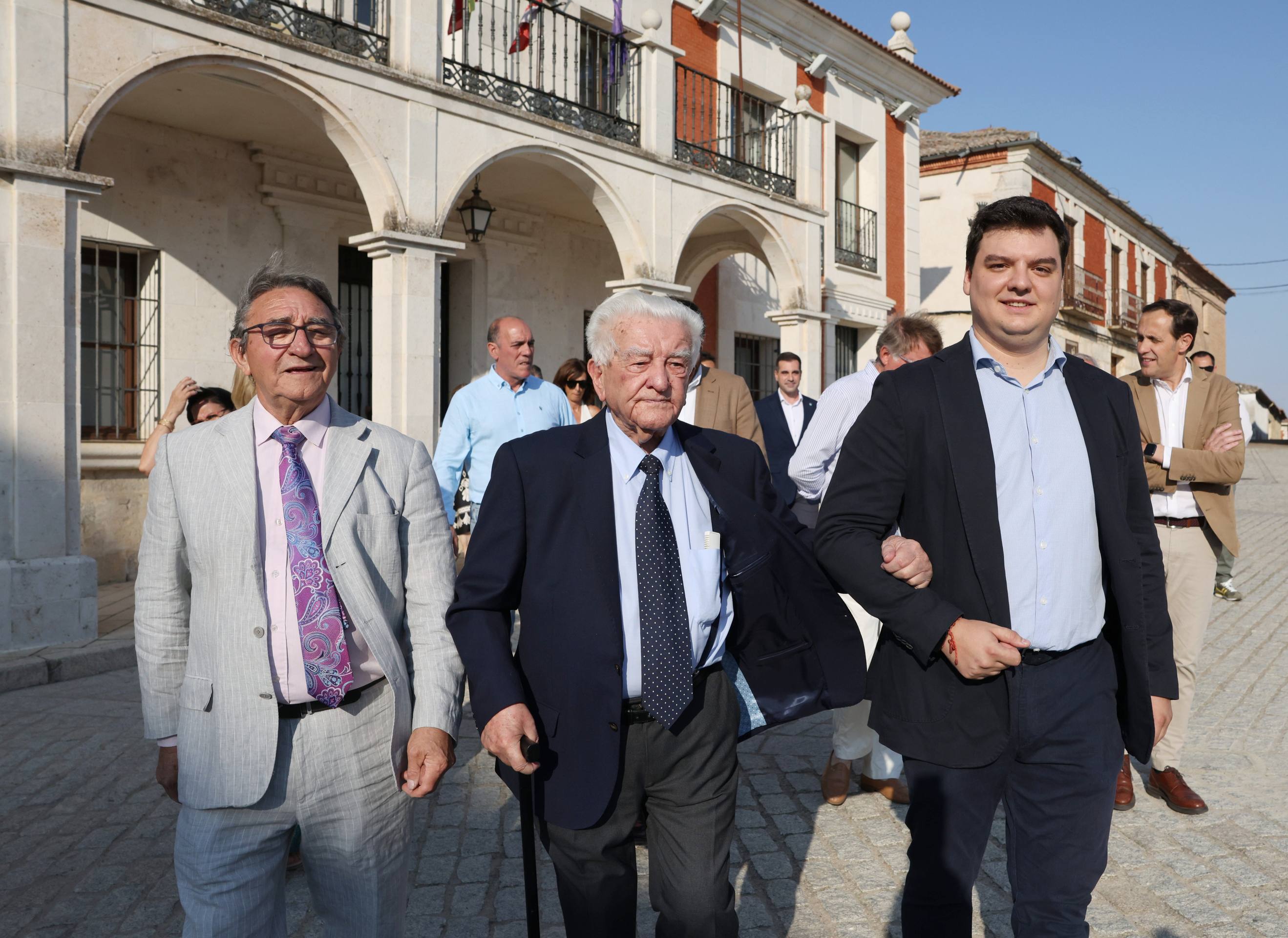 Las imágenes del homenaje a Félix Calvo Casasola, el eterno alcalde de Villalar