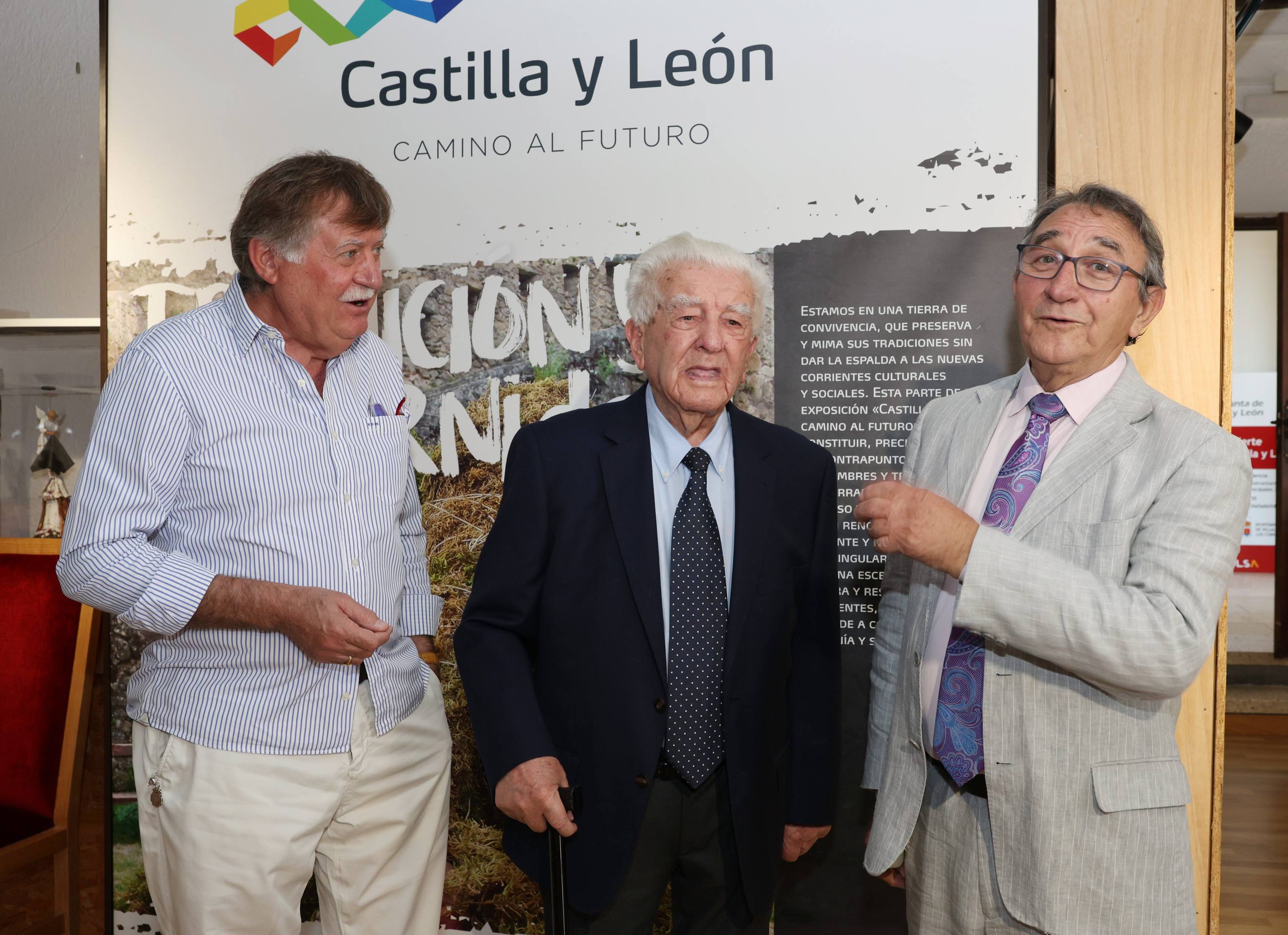 Las imágenes del homenaje a Félix Calvo Casasola, el eterno alcalde de Villalar