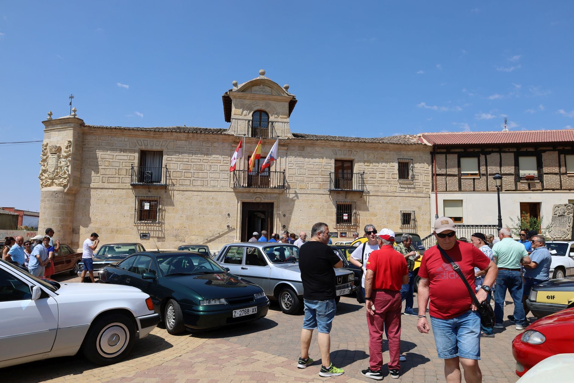 Osorno, con los amantes del motor clásico y escaparate gastronómico