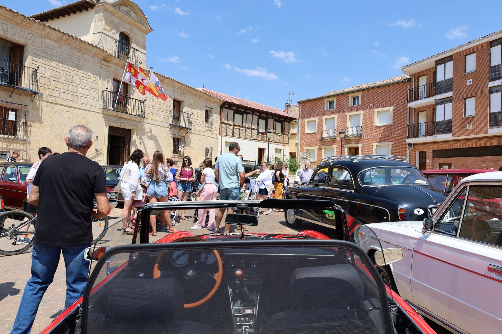 Osorno, con los amantes del motor clásico y escaparate gastronómico