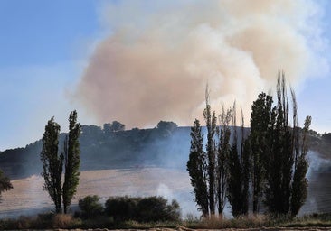 Investigan a un conductor por provocar el incendio que arrasó más de 64 hectáreas en Castrodeza