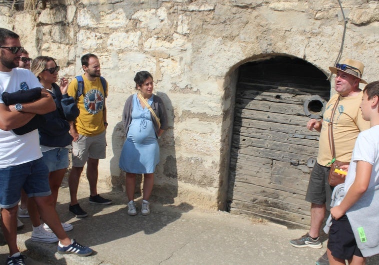 Dueñas promociona sus Bodegas y Cuevas