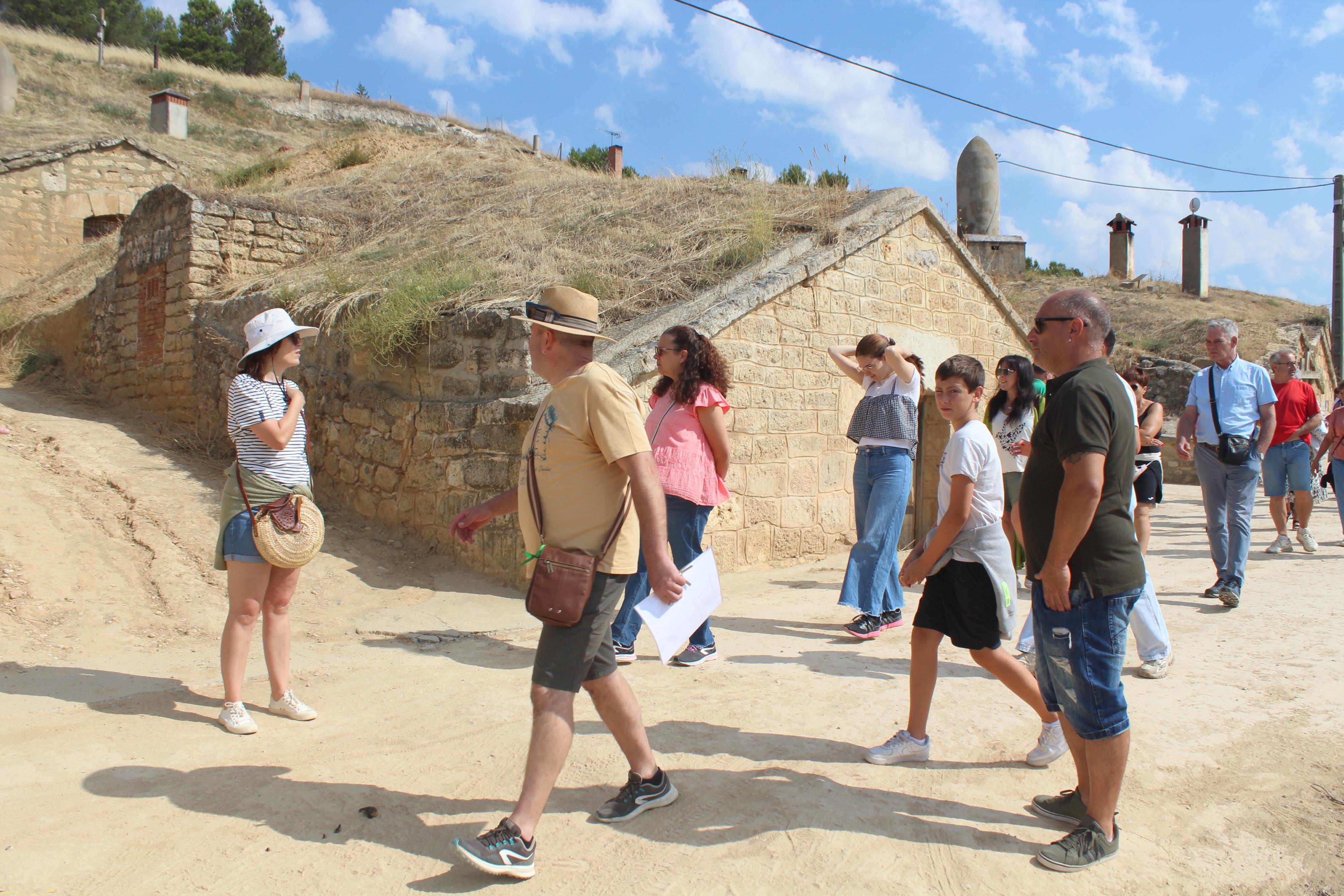 XI Ruta Guiada por las Bodegas y Cuevas de Dueñas