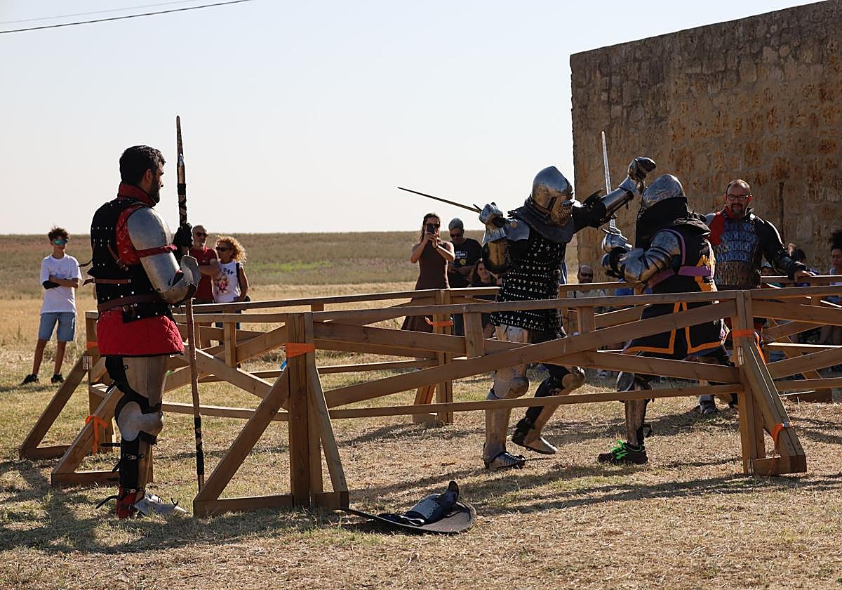 Conoce la lucha medieval Vía Aquitania de Osorno