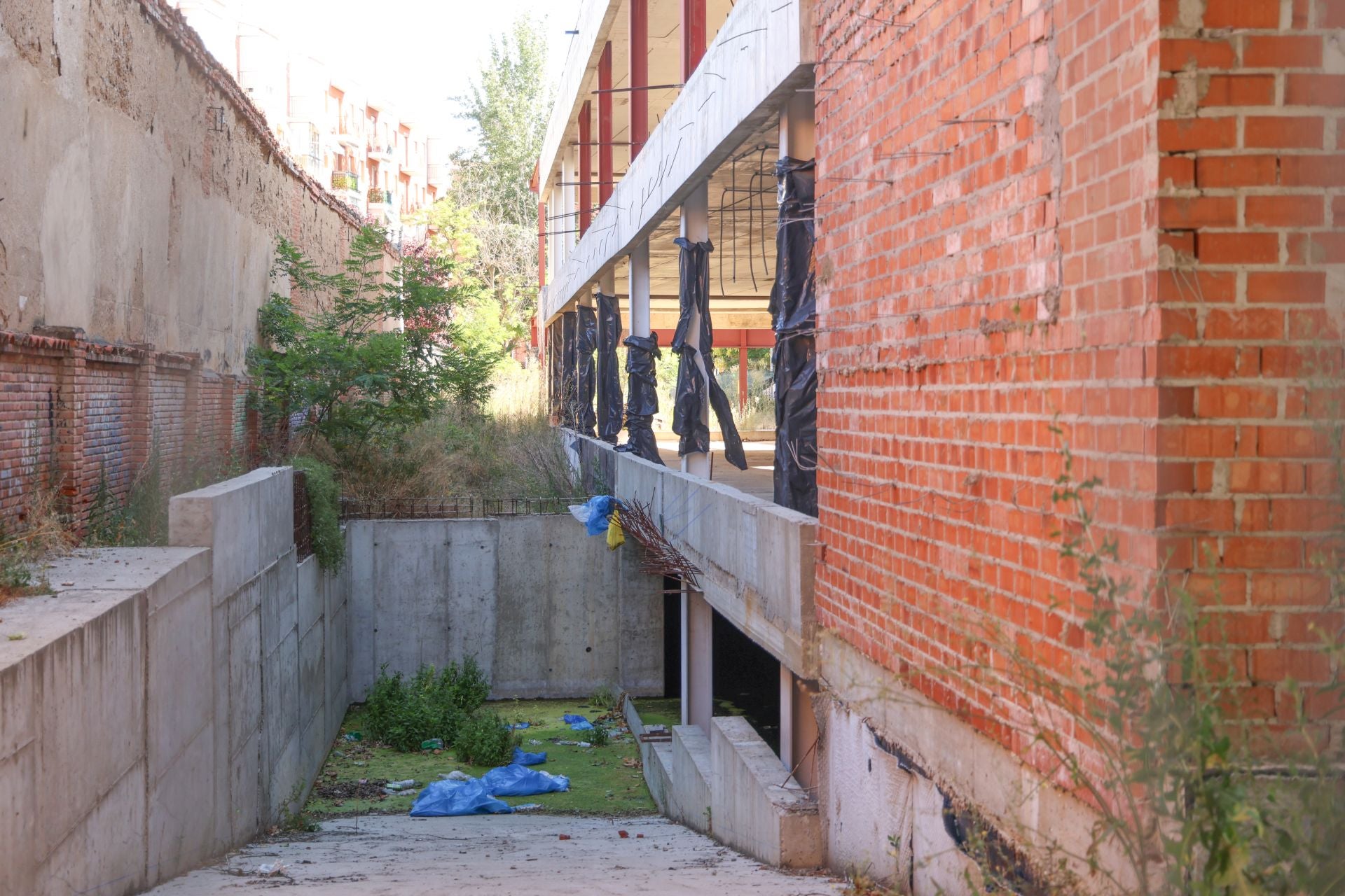 Estado de las obras en el solar del antiguo colegio San Juan de la Ctruz